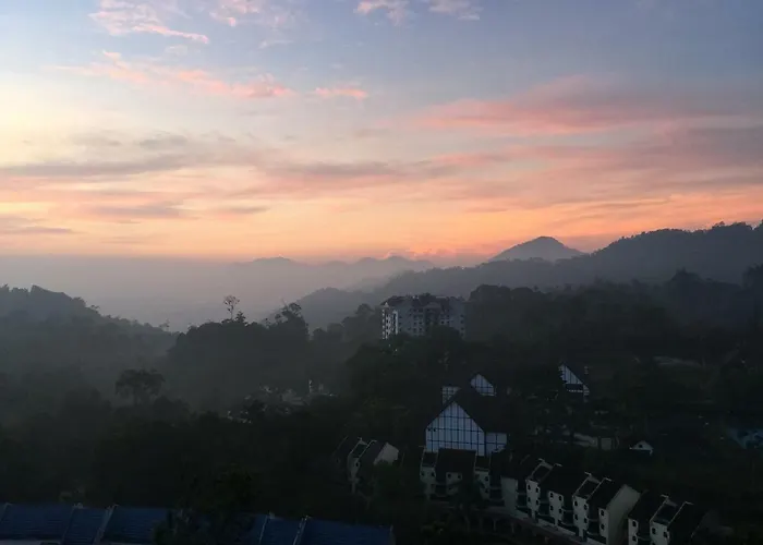 3 Bedroom Homewood Suites Meranti A-407 Genting Highland