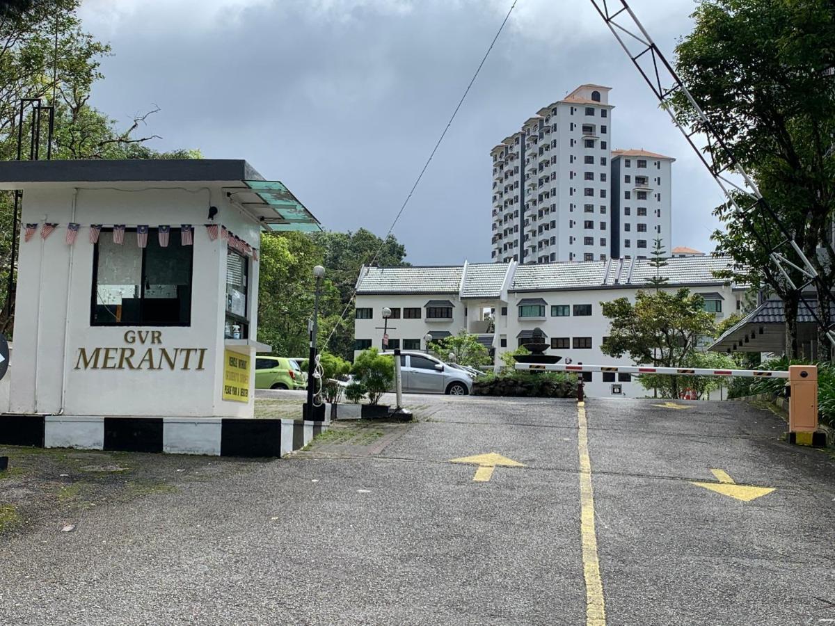 Apartment 3 Bedroom Homewood Meranti A-407 Genting Highland *