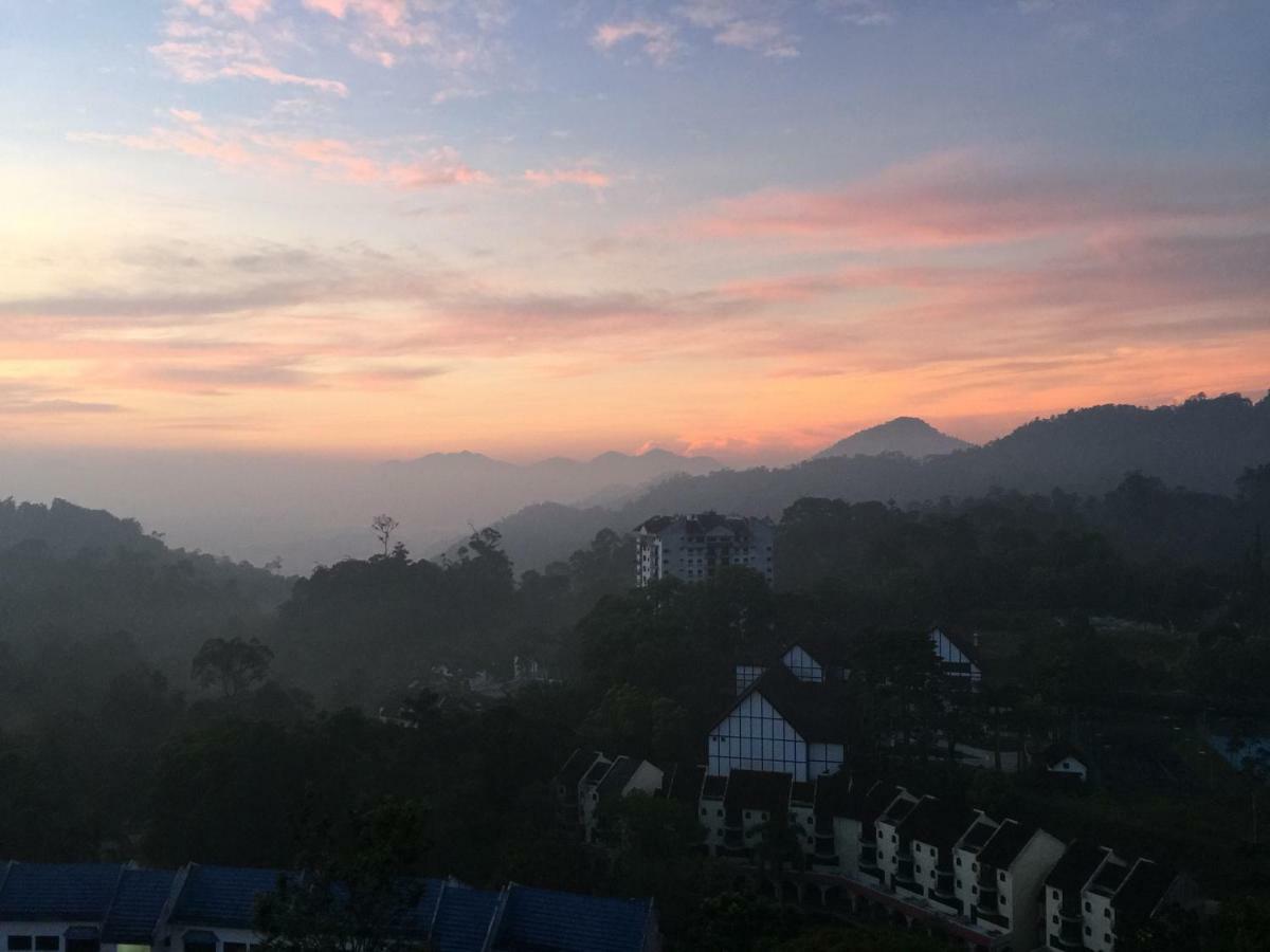 Apartment 3 Bedroom Homewood Meranti A-407 Genting Highland